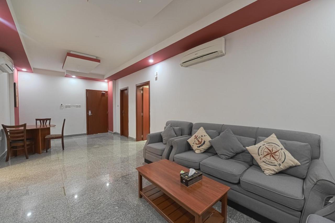 Platinium Hotel Apartments Seeb Εξωτερικό φωτογραφία