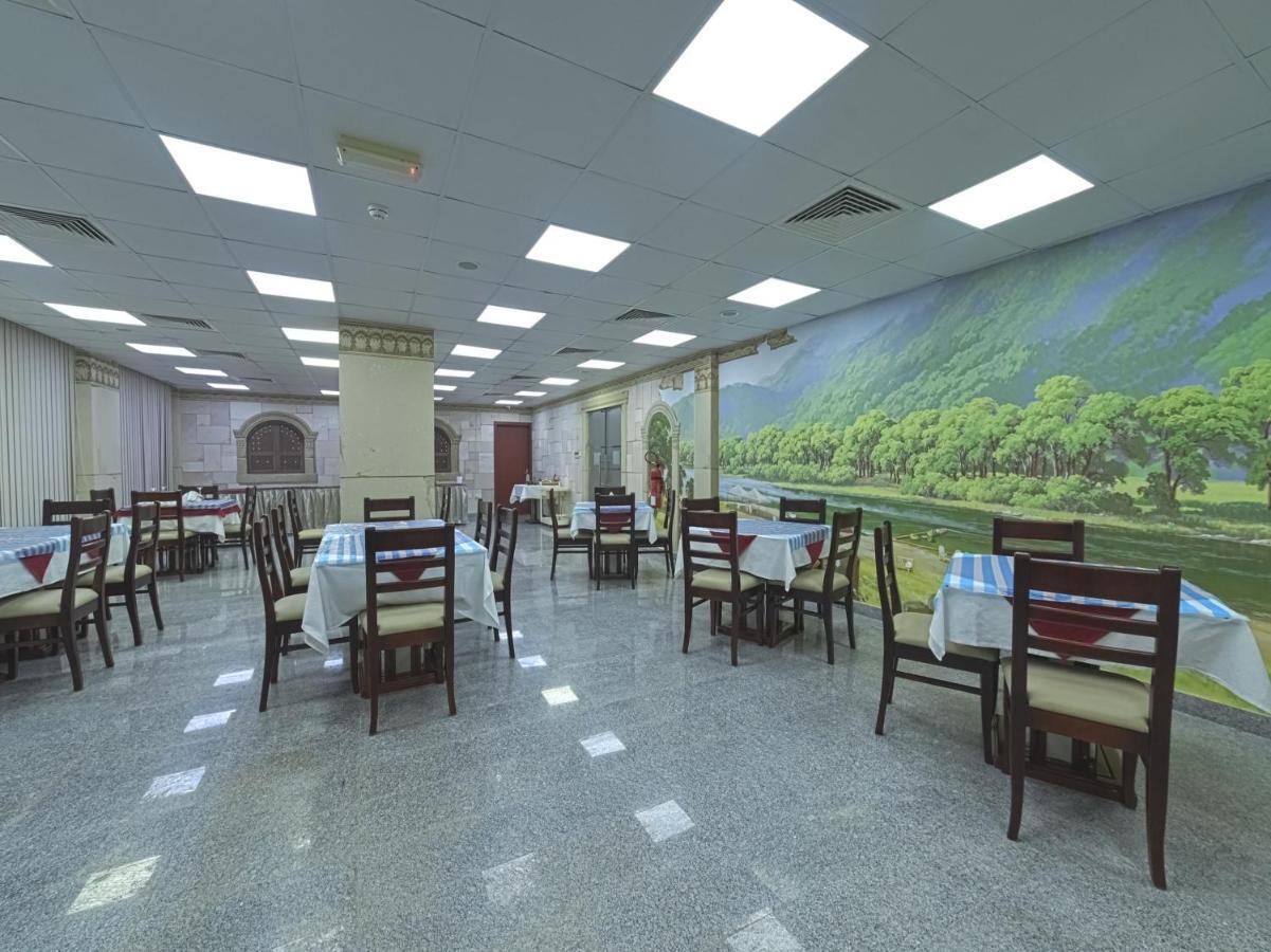 Platinium Hotel Apartments Seeb Εξωτερικό φωτογραφία